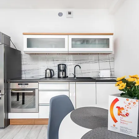 Pearl By Jantar Kolobrzeg Apartment