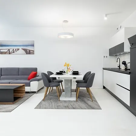 Pearl By Jantar Kolobrzeg Apartman