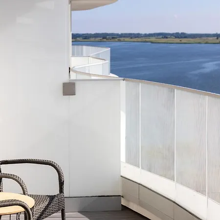 Pearl By Jantar Kolobrzeg Apartment *