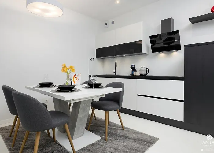 Pearl By Jantar Kolobrzeg * רוגובו